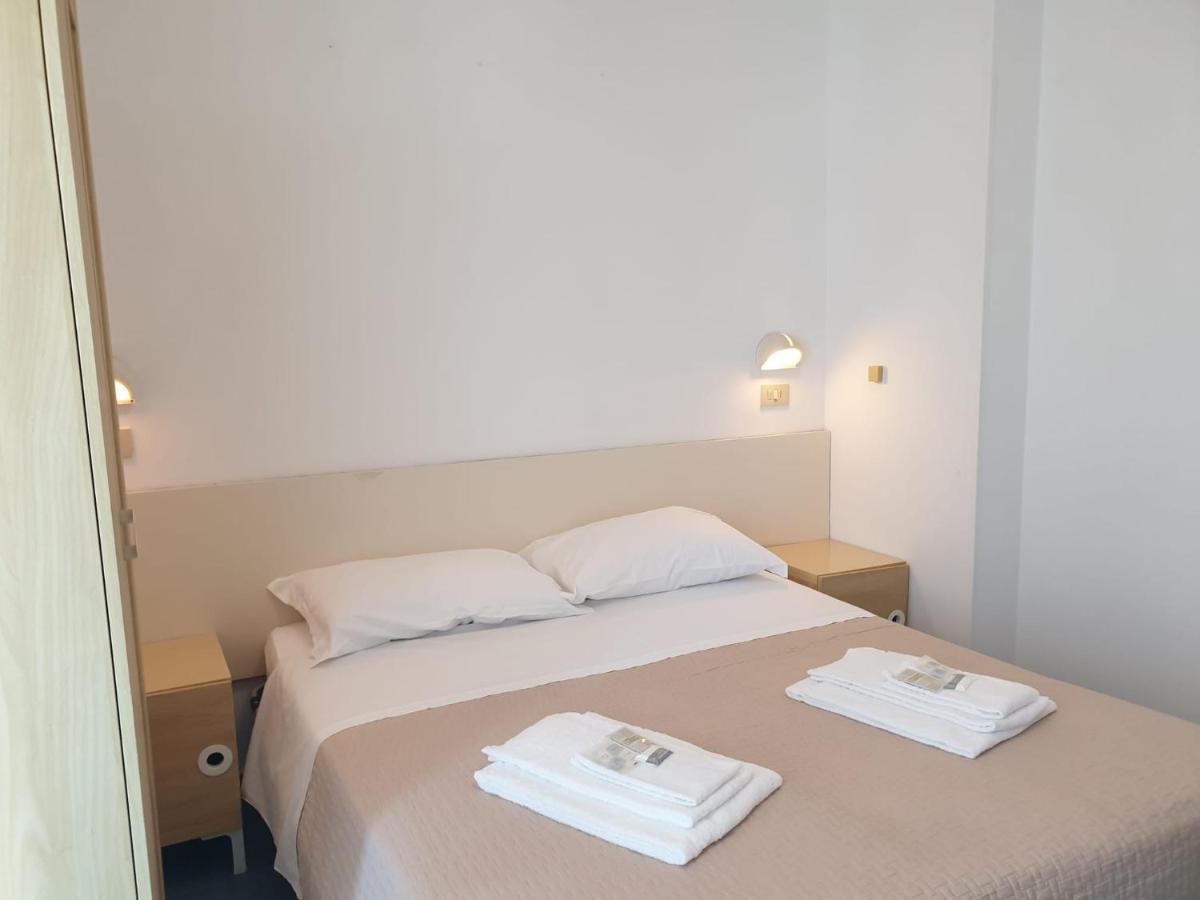 Hotel Baden Baden Rimini Dış mekan fotoğraf